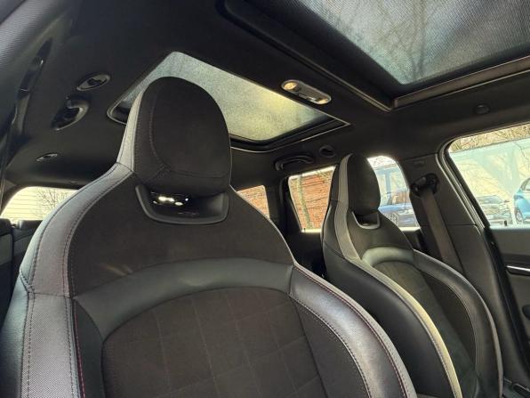 Mini Clubman II Рестайлинг с пробегом 2020 года, цена 3 399 900 рублей, 119768 км, универсал, Автокод Объявления
