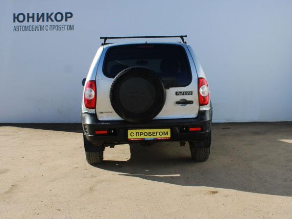 Chevrolet Niva I Рестайлинг с пробегом 2010 года, цена 329 000 рублей, 109248 км, внедорожник, Автокод Объявления