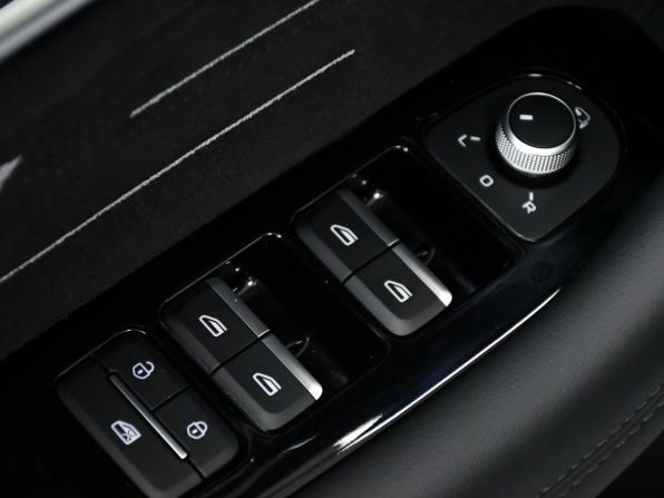 Geely Monjaro I Рестайлинг (China Market) с пробегом 2024 года, цена 3 715 000 рублей, 14000 км, внедорожник, Автокод Объявления