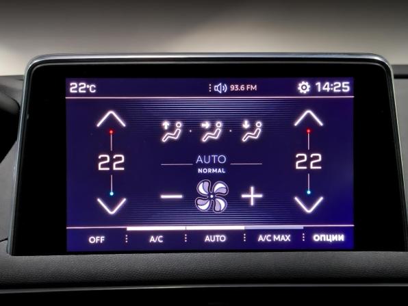 Peugeot 3008 II с пробегом 2018 года, цена 2 100 000 рублей, 50986 км, внедорожник, Автокод Объявления