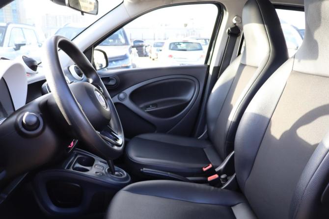 Smart Forfour II с пробегом 2016 года, цена 1 099 000 рублей, 54000 км, хэтчбек, Автокод Объявления