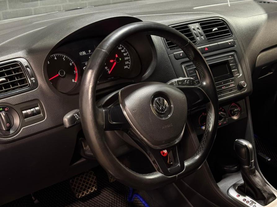 Volkswagen Polo V Рестайлинг Челябинск  - изображение 8