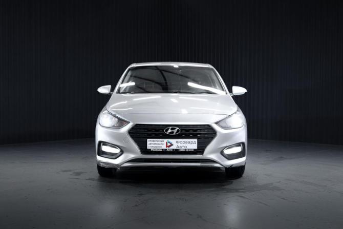 Hyundai Solaris II с пробегом 2017 года, цена 799 000 рублей, 314147 км, седан, Автокод Объявления