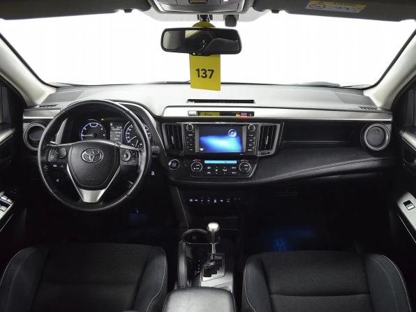 Toyota RAV4 IV (XA40) Рестайлинг с пробегом 2017 года, цена 2 450 000 рублей, 128000 км, внедорожник, Автокод Объявления
