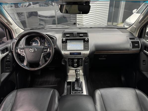 Toyota Land Cruiser Prado 150 Series Рестайлинг 2 с пробегом 2018 года, цена 5 490 000 рублей, 132335 км, внедорожник, Автокод Объявления