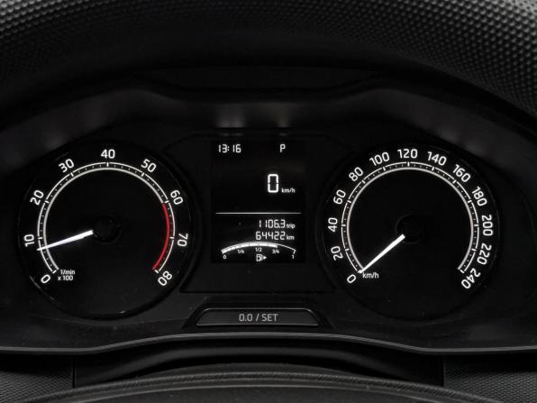 Skoda Rapid II с пробегом 2022 года, цена 1 725 000 рублей, 64409 км, лифтбек, Автокод Объявления