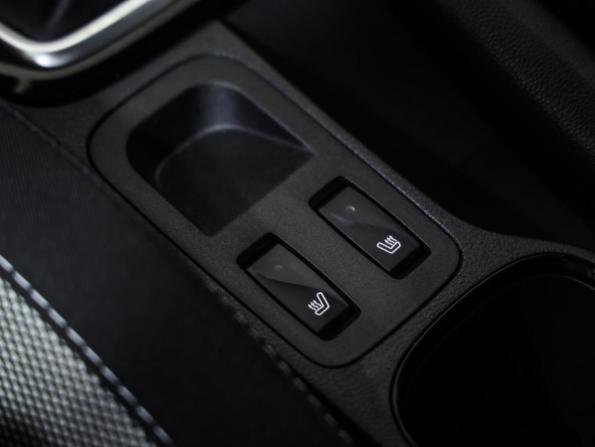 Renault Kaptur I Рестайлинг с пробегом 2021 года, цена 1 749 000 рублей, 60266 км, внедорожник, Автокод Объявления
