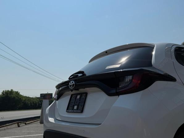 Toyota Yaris IV с пробегом 2021 года, цена 1 199 000 рублей, 31475 км, хэтчбек, Автокод Объявления