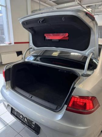 Volkswagen Passat B7 с пробегом 2011 года, цена 1 079 000 рублей, 250857 км, седан, Автокод Объявления