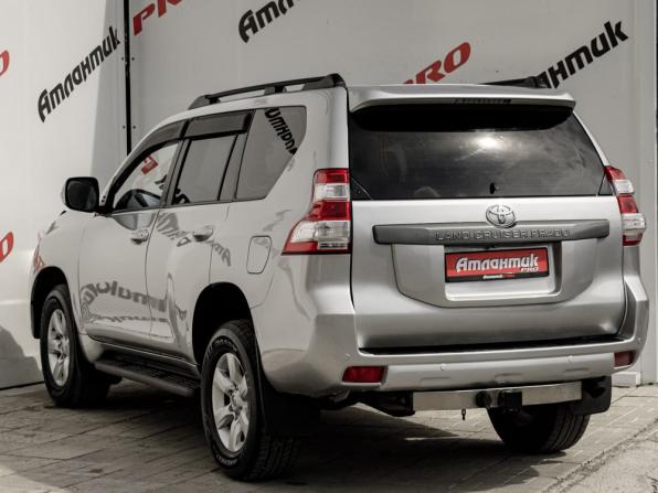 Toyota Land Cruiser Prado 150 Series Рестайлинг 1 с пробегом 2014 года, цена 3 075 000 рублей, 330617 км, внедорожник, Автокод Объявления