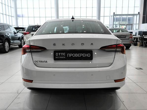 Skoda Octavia IV (A8) с пробегом 2021 года, цена 1 750 000 рублей, 176014 км, лифтбек, Автокод Объявления