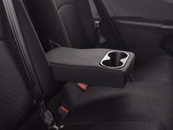 Toyota Prius IV (XW50) с пробегом 2016 года, цена 1 664 997 рублей, 155198 км, лифтбек, Автокод Объявления