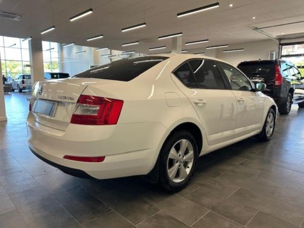Skoda Octavia III (A7) с пробегом 2014 года, цена 970 000 рублей, 101764 км, лифтбек, Автокод Объявления
