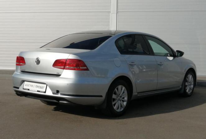 Volkswagen Passat B7 с пробегом 2011 года, цена 900 000 рублей, 268583 км, седан, Автокод Объявления