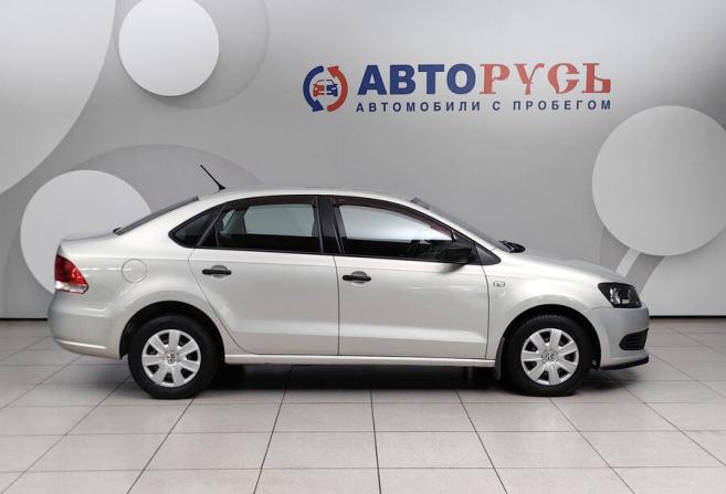 Volkswagen Polo V с пробегом 2015 года, цена 898 000 рублей, 106000 км, седан, Автокод Объявления