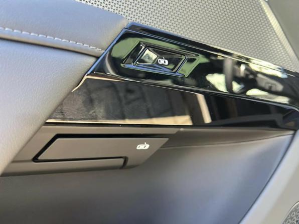 BMW 7 серии VII (G70) с пробегом 2025 года, цена 14 150 000 рублей, 10950 км, седан, Автокод Объявления