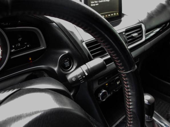 Mazda 3 III (BM) с пробегом 2014 года, цена 1 319 000 рублей, 174907 км, седан, Автокод Объявления