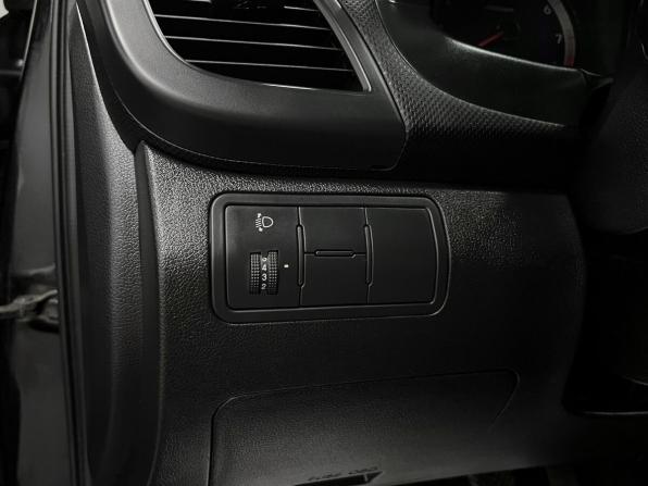 Hyundai Solaris I Рестайлинг с пробегом 2015 года, цена 975 000 рублей, 157578 км, седан, Автокод Объявления