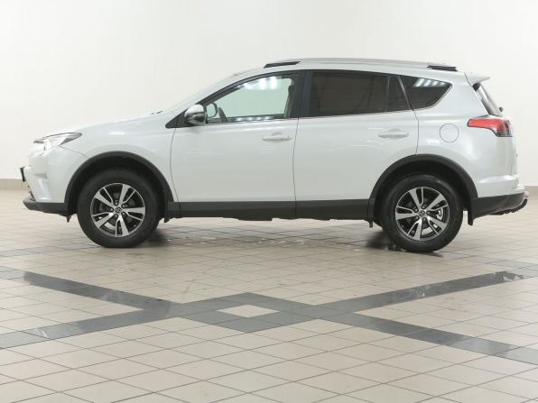 Toyota RAV4 IV (XA40) Рестайлинг с пробегом 2018 года, цена 2 252 000 рублей, 182000 км, внедорожник, Автокод Объявления