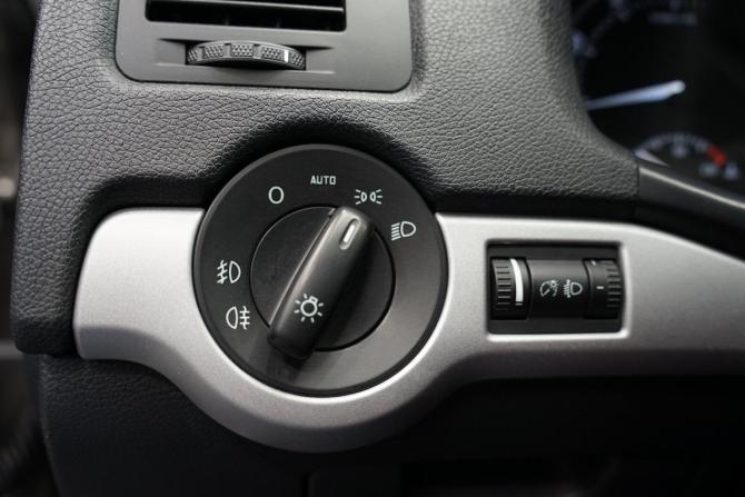 Skoda Octavia II (A5) Рестайлинг с пробегом 2013 года, цена 1 080 000 рублей, 239845 км, лифтбек, Автокод Объявления