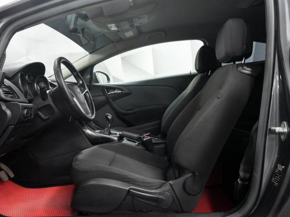 Opel Astra J Рестайлинг с пробегом 2012 года, цена 696 000 рублей, 290000 км, хэтчбек, Автокод Объявления