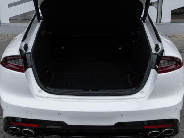 Kia Stinger I с пробегом 2018 года, цена 2 340 000 рублей, 122530 км, лифтбек, Автокод Объявления
