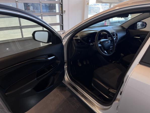 Lada (ВАЗ) Vesta I с пробегом 2019 года, цена 1 099 000 рублей, 131785 км, универсал, Автокод Объявления