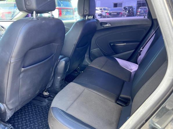 Opel Astra J с пробегом 2011 года, цена 550 000 рублей, 244950 км, хэтчбек, Автокод Объявления