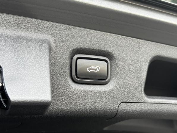 Hyundai Santa Fe IV Рестайлинг с пробегом 2021 года, цена 2 895 000 рублей, 147955 км, внедорожник, Автокод Объявления