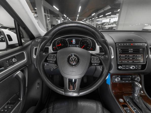 Volkswagen Touareg II Рестайлинг с пробегом 2015 года, цена 2 900 000 рублей, 154233 км, внедорожник, Автокод Объявления