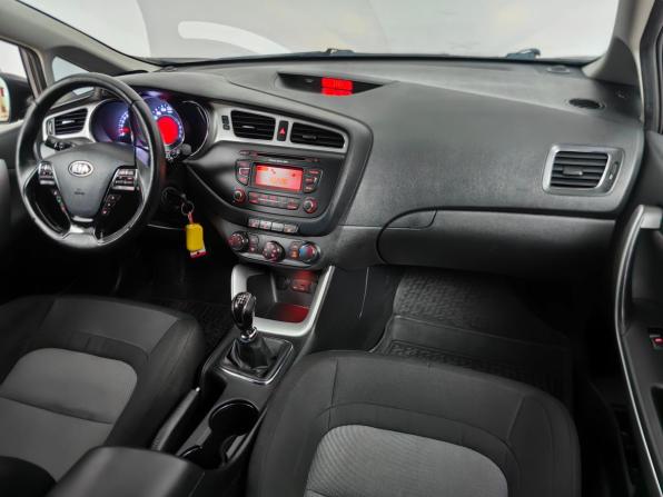 Kia Ceed II с пробегом 2012 года, цена 898 000 рублей, 157176 км, универсал, Автокод Объявления