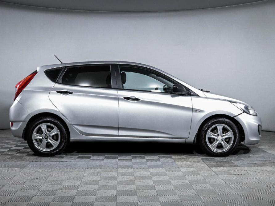 Hyundai Solaris I Москва  - изображение 4