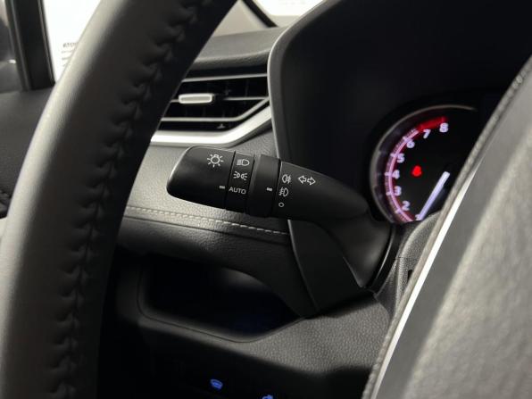 Toyota RAV4 V (XA50) с пробегом 2020 года, цена 2 859 900 рублей, 105425 км, внедорожник, Автокод Объявления
