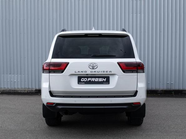 Toyota Land Cruiser 300 Series с пробегом 2021 года, цена 10 100 000 рублей, 38889 км, внедорожник, Автокод Объявления