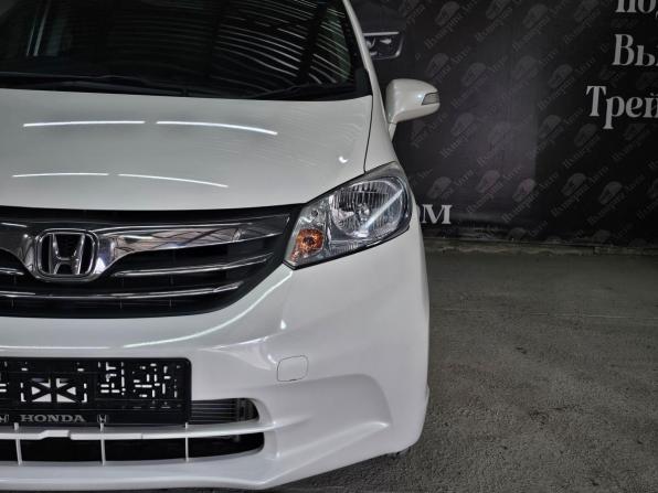 Honda Freed I Рестайлинг с пробегом 2012 года, цена 1 240 000 рублей, 153700 км, компактвэн, Автокод Объявления