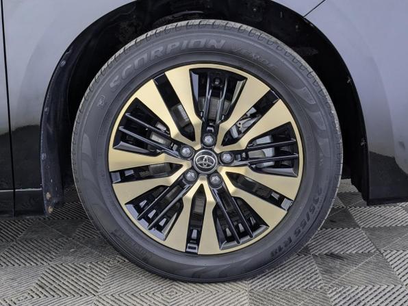 Toyota Alphard III Рестайлинг с пробегом 2018 года, цена 5 300 000 рублей, 70043 км, минивэн, Автокод Объявления