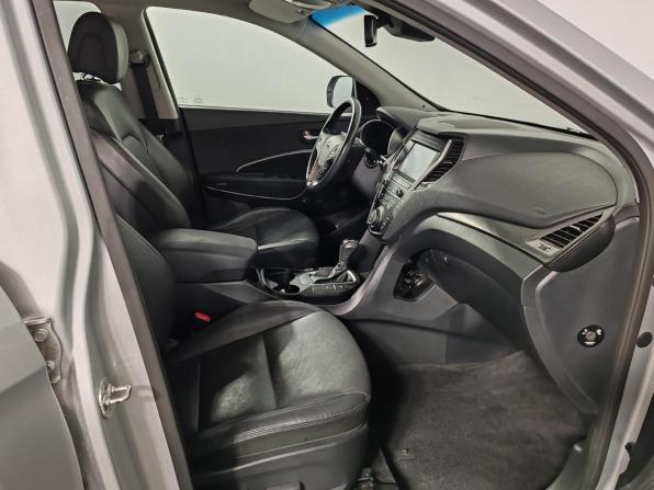 Hyundai Santa Fe III Рестайлинг с пробегом 2018 года, цена 2 399 000 рублей, 75557 км, внедорожник, Автокод Объявления