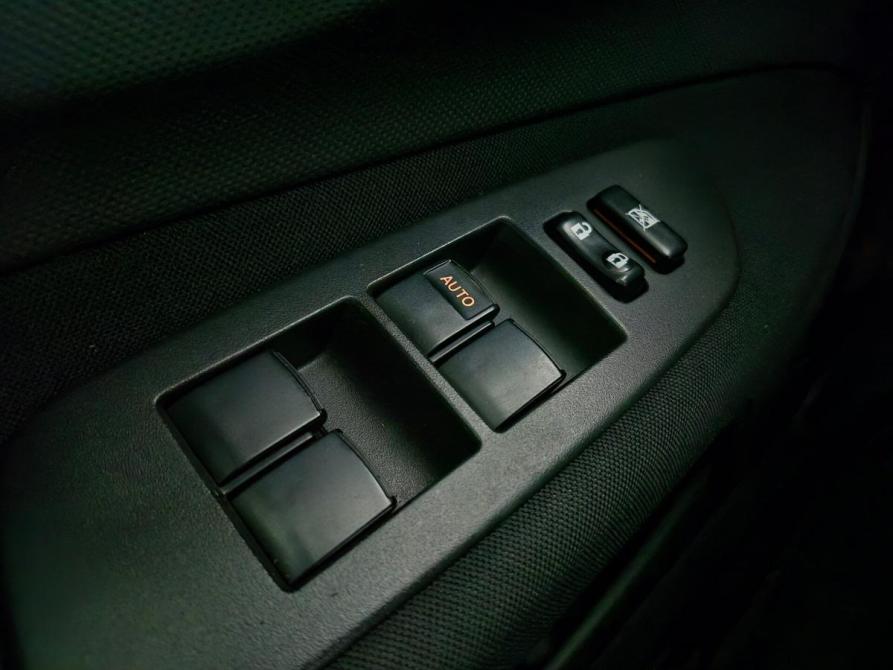 Toyota Auris I Альметьевск  - изображение 8