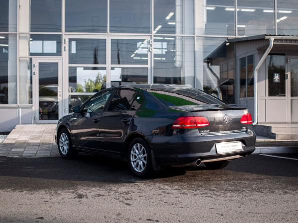 Volkswagen Passat B7 с пробегом 2011 года, цена 900 000 рублей, 230775 км, седан, Автокод Объявления