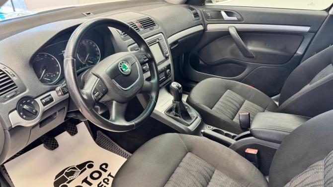 Skoda Octavia II (A5) Рестайлинг с пробегом 2010 года, цена 490 000 рублей, 237729 км, лифтбек, Автокод Объявления