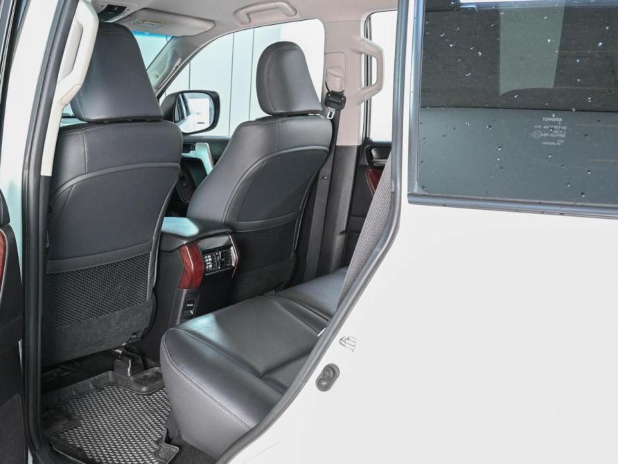 Toyota Land Cruiser Prado 150 Series Рестайлинг 1 Ростов-на-Дону  - изображение 11