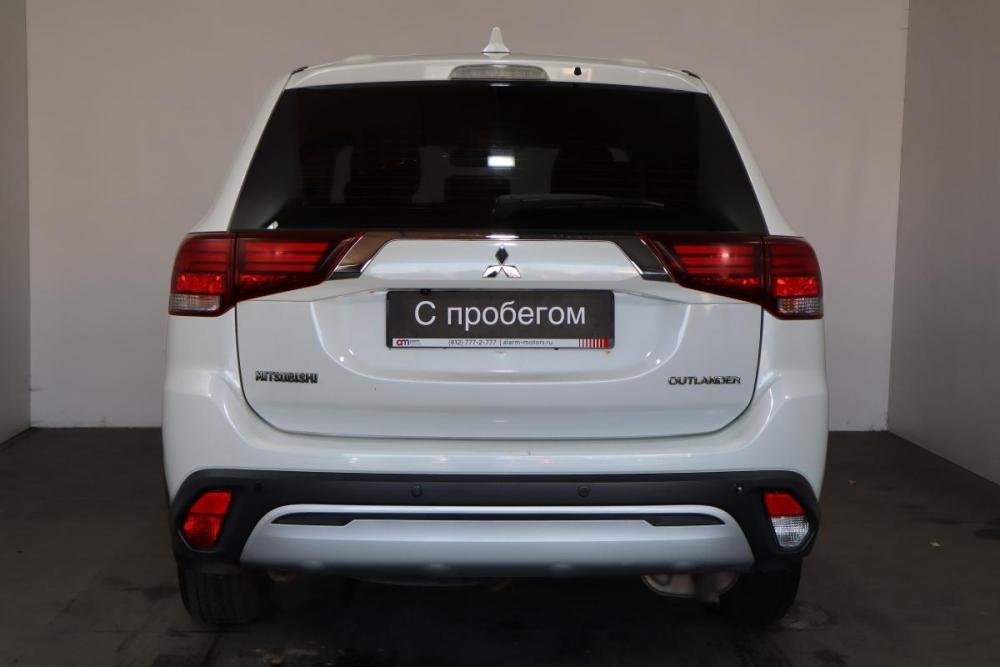 Mitsubishi Outlander III Рестайлинг 3 Санкт-Петербург  - изображение 5
