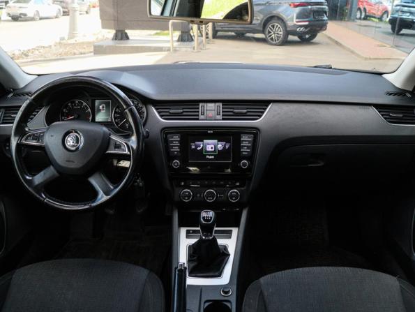 Skoda Octavia III (A7) с пробегом 2013 года, цена 1 050 000 рублей, 157732 км, лифтбек, Автокод Объявления