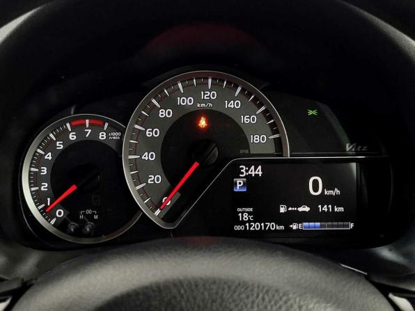 Toyota Vitz III (XP130) Рестайлинг с пробегом 2018 года, цена 775 000 рублей, 120170 км, хэтчбек, Автокод Объявления