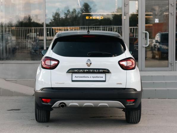 Renault Kaptur I с пробегом 2018 года, цена 1 250 000 рублей, 118537 км, внедорожник, Автокод Объявления