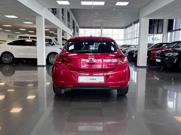 Opel Astra J с пробегом 2011 года, цена 645 000 рублей, 224871 км, хэтчбек, Автокод Объявления