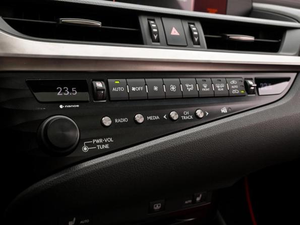 Lexus ES VII с пробегом 2020 года, цена 4 999 000 рублей, 83535 км, седан, Автокод Объявления