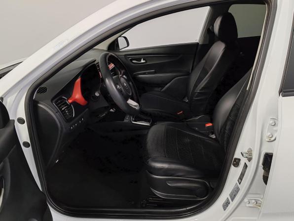Kia Rio IV Рестайлинг с пробегом 2020 года, цена 1 499 000 рублей, 110289 км, седан, Автокод Объявления