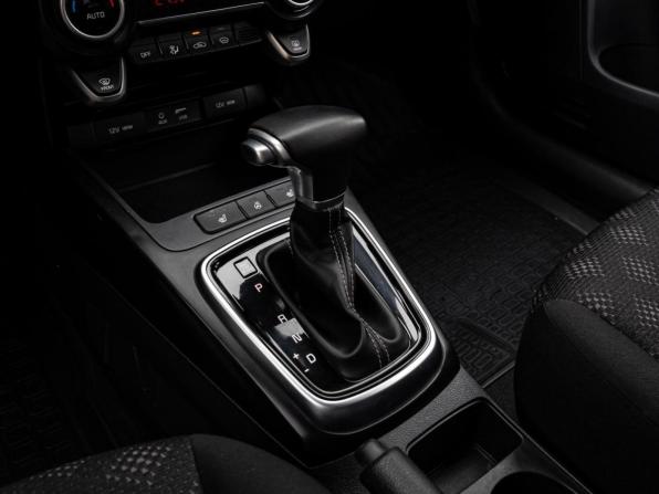 Kia Rio IV Рестайлинг с пробегом 2020 года, цена 1 812 000 рублей, 52257 км, хэтчбек, Автокод Объявления
