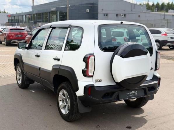 Lada (ВАЗ) Niva Travel I с пробегом 2024 года, цена 997 500 рублей, 37223 км, внедорожник, Автокод Объявления